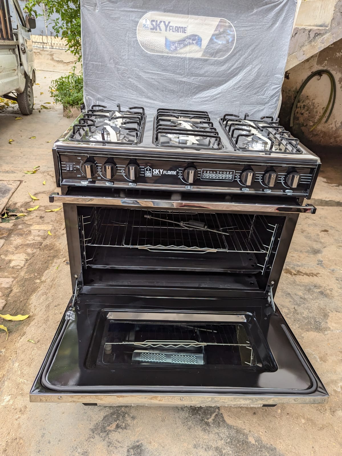 Skyflame 34 inch cooking range front view